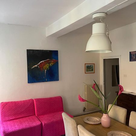 Apartamento Bilocale Inzani Parma Exterior foto